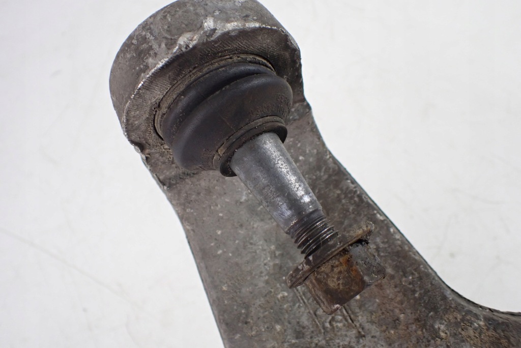 фото №9, Поворотний кулак ступиця лівий задня chevrolet corvette c5