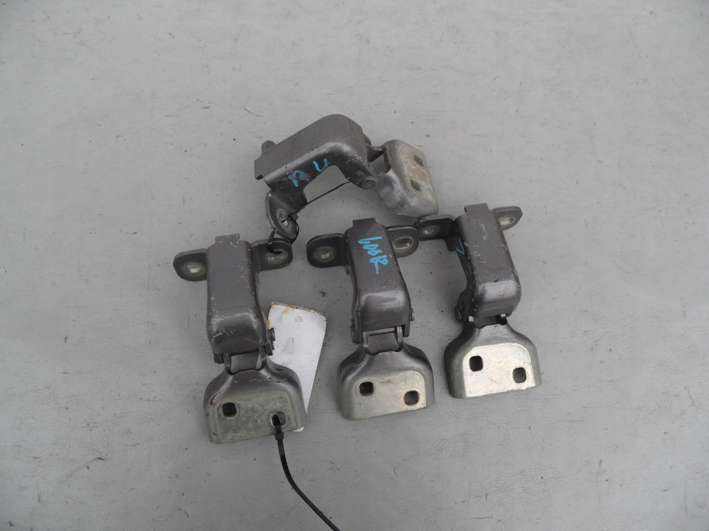 фото №1, Петля двері p/l перед trafic iii vivaro b 2018