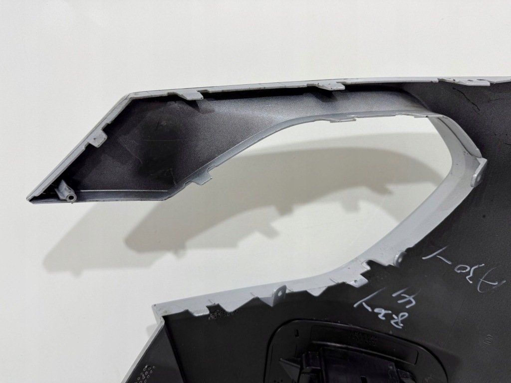 Уголок бампера заднего задний  сторона левая byd atto 3 sc2e-2864112 с Разборки