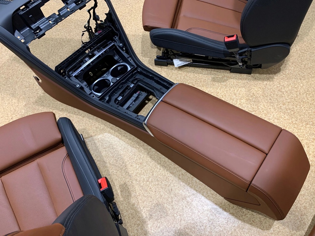 фото №7, Bmw 8 g15 сиденья заднее сиденье обшивки салон individual tartufo