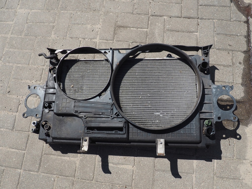 фото №5, Audi a8 d2 lift автоматична коробка передач 3,7 бензин радіатор wody 4d0121251r оригінал