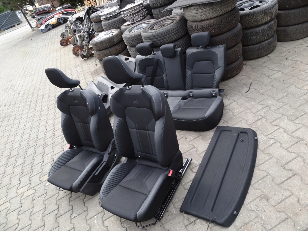 фото №1, Renault clio v 2023 alpine сидіння передні заднє сидіння задня обшивки полиця europa