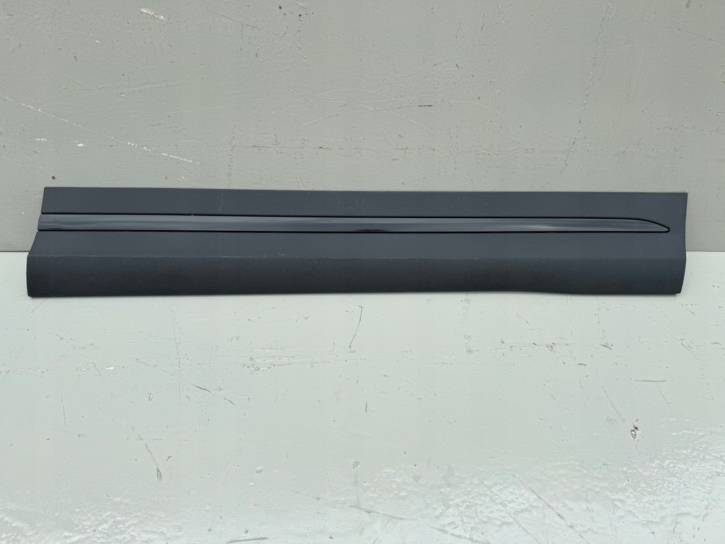 фото №1, Mercedes gla w247 h247 19r- молдинг дверь правый задняя правая задняя