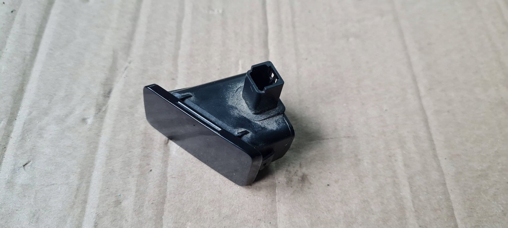 фото №1, S4 b9 8w a4 асистент zmainy поперечина руху дзеркало лівий перед led 21053035