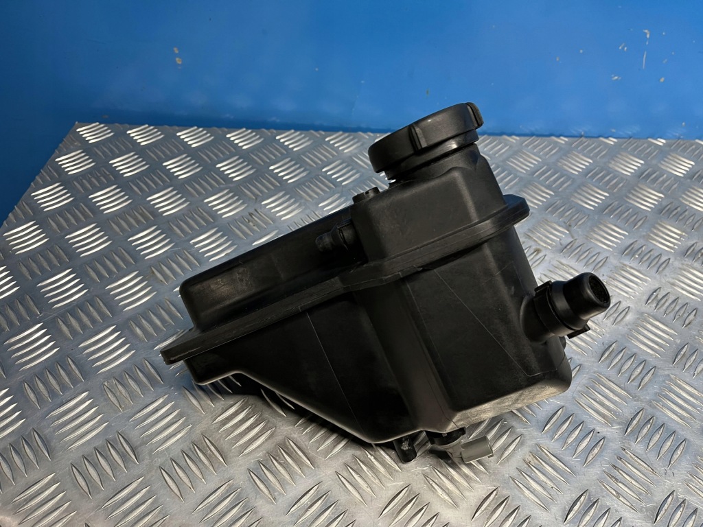 фото №1, Bmw z3 2.8 бачок розширювальний