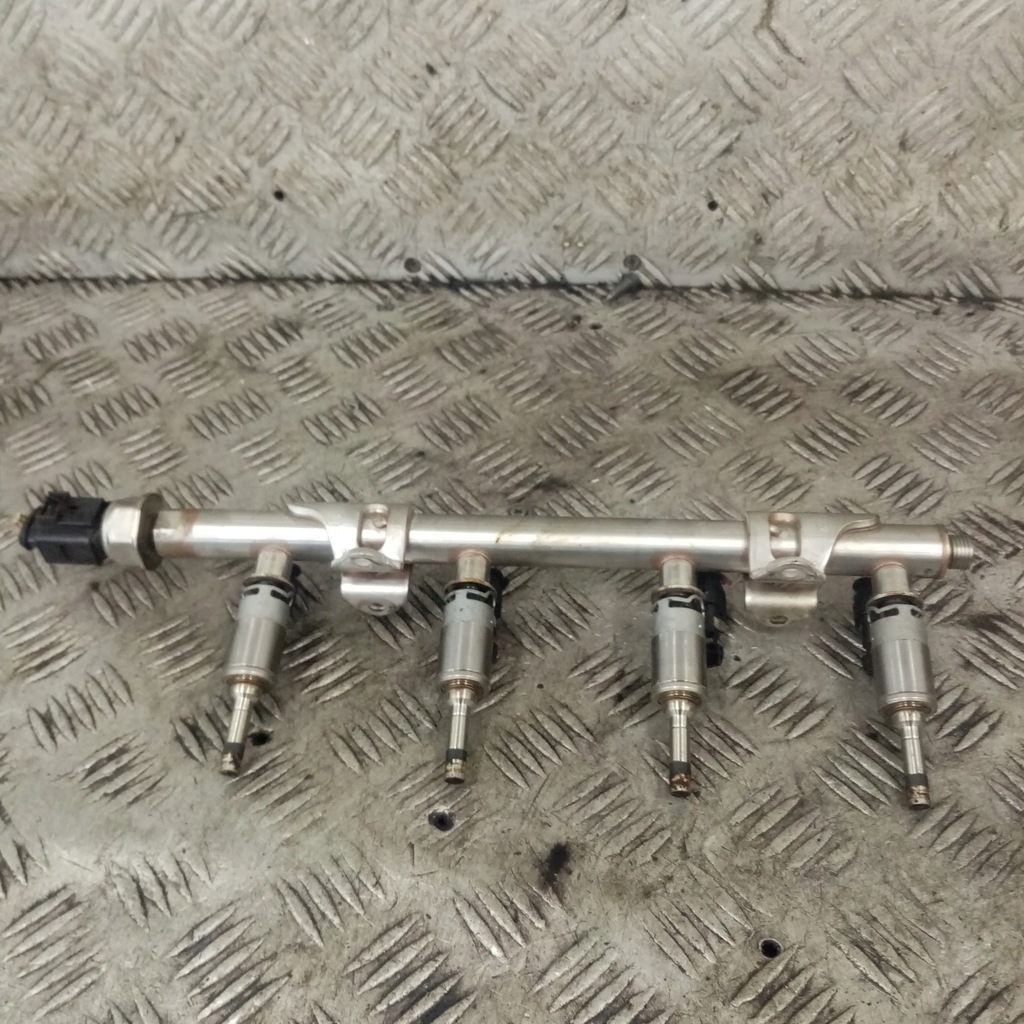 фото №1, Молдинг упорскування skoda rapid 110r000096 04e133036a 1.2 tsi