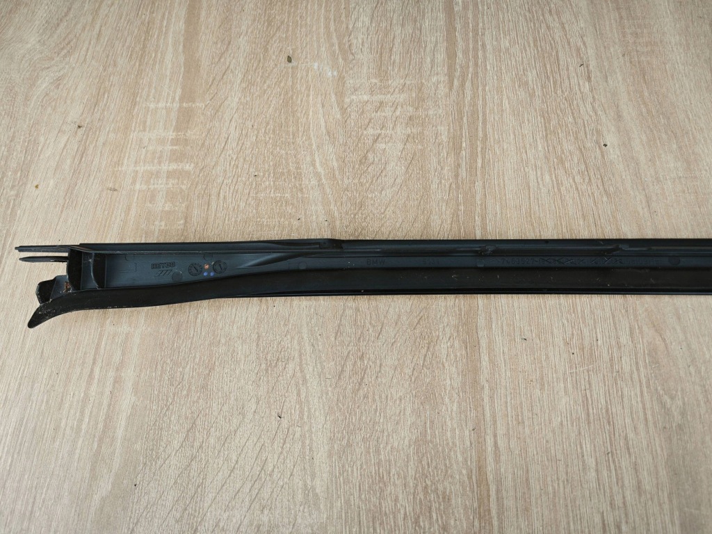 Оригінал  молдинг скло лобове ліва перед shadowline bmw x5 g05 lci 7463527 9km Ціна