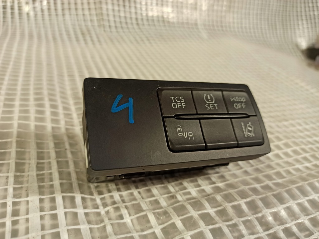 фото №1, Mazda cx-3 вимикач панель tcs i-stop dc0h66170