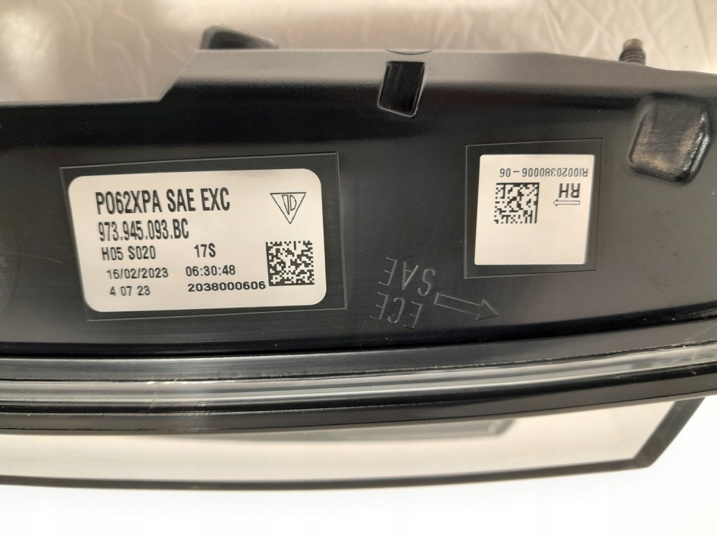 фото №14, Porsche panamera 971 lift лампа задня задня середня usa 973945093bc