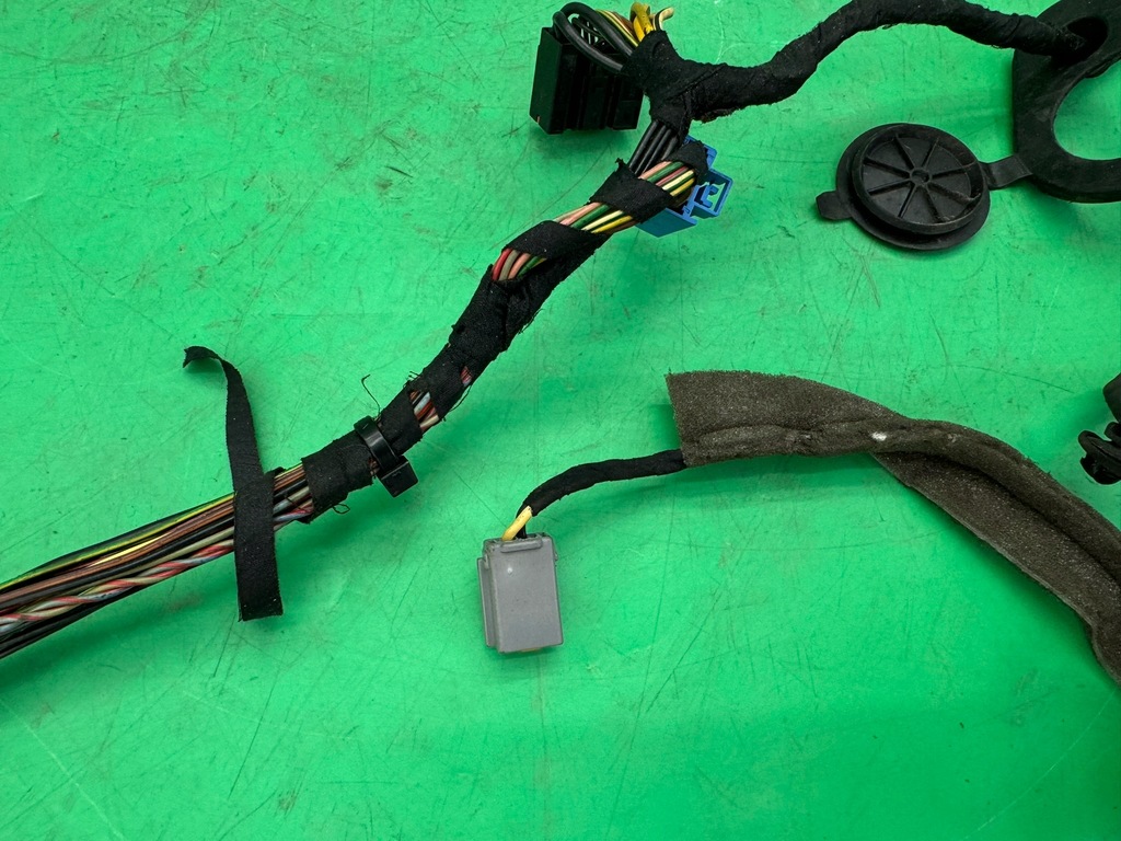 фото №7, Джгут електропроводка двері лівий перед 30724779 volvo c30 06- europa