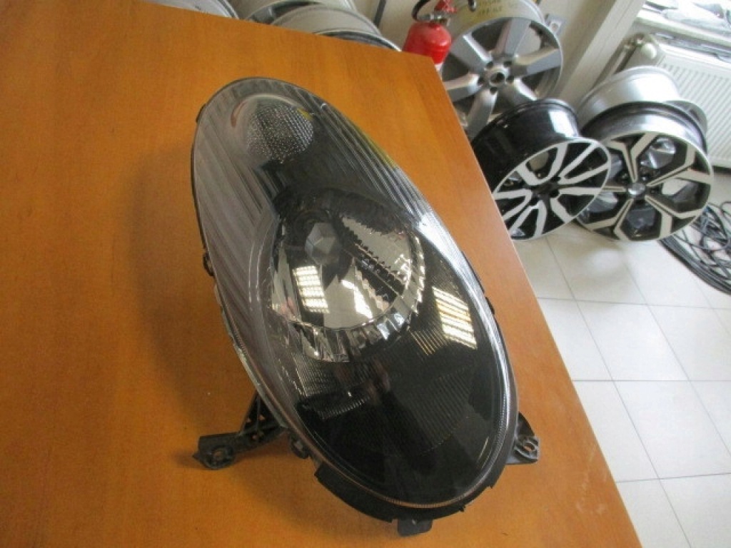 фото №1, Nissan оригинальный номер 26010ax705 фара