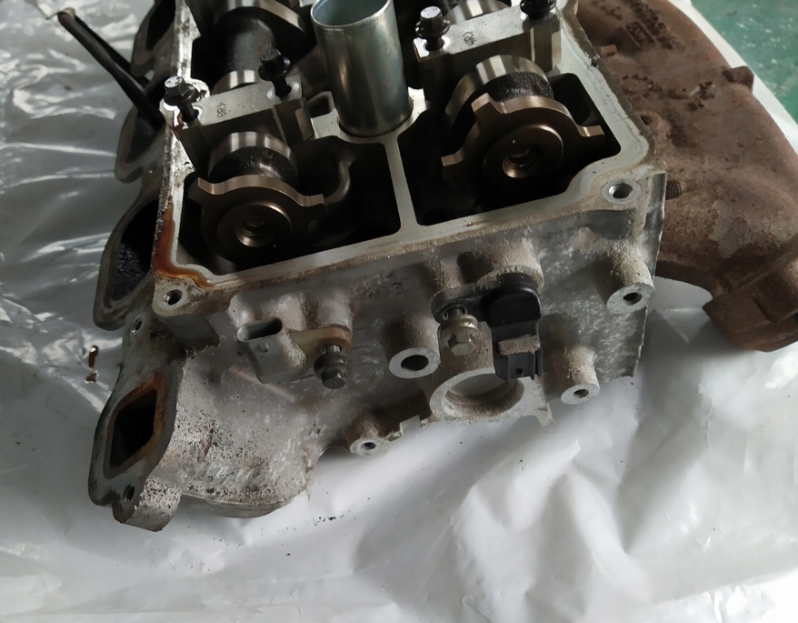 Головка права ford mustang 3,7 v6 rfdg1e-6090-aa Ціна