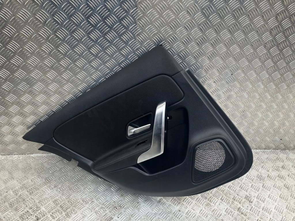 фото №1, Обшивка двері лівий задня mercededs a klasa w177