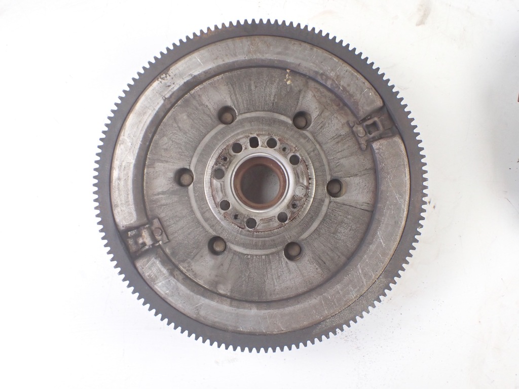 фото №14, Сцепление двухмассовый маховик диск citroen ds5 2.0 hdi hybrid europa 9672210080