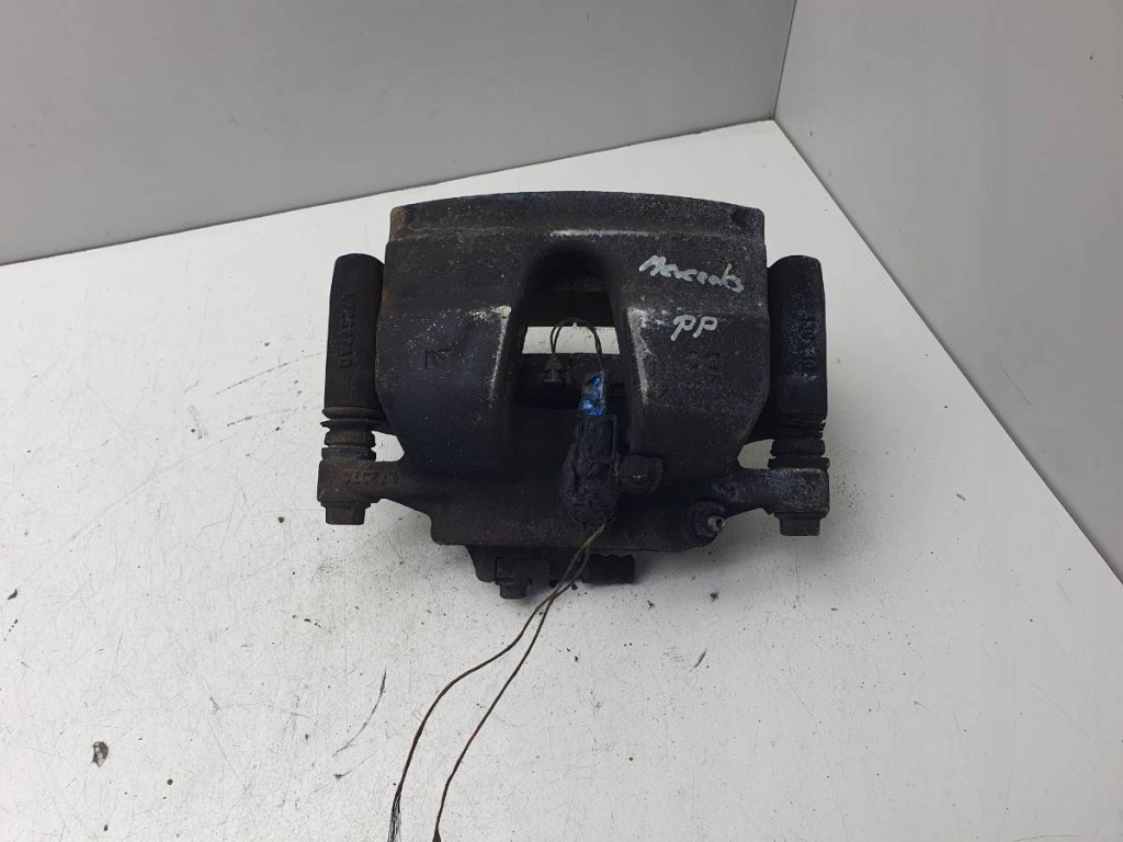 фото №1, Суппорт тормозной перед правый mercedes eqa