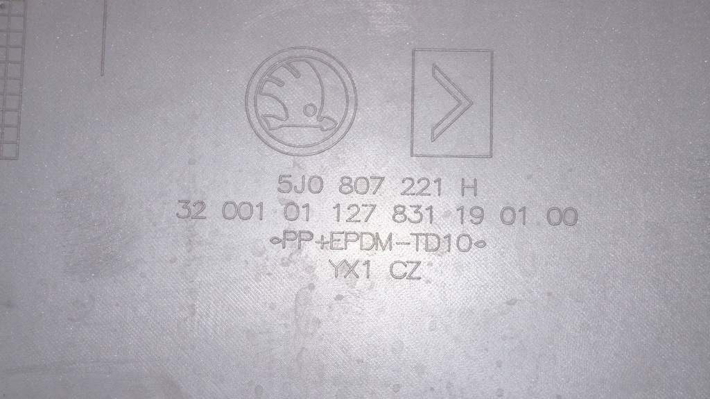 фото №9, Skoda fabia ii rs 5j0 10-14 бампер передній n1