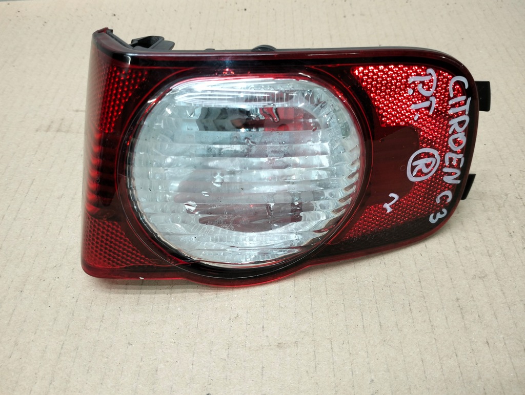 фото №7, Лампа w бампер задняя правая + левая citroen c3 picasso lata 2008-2012