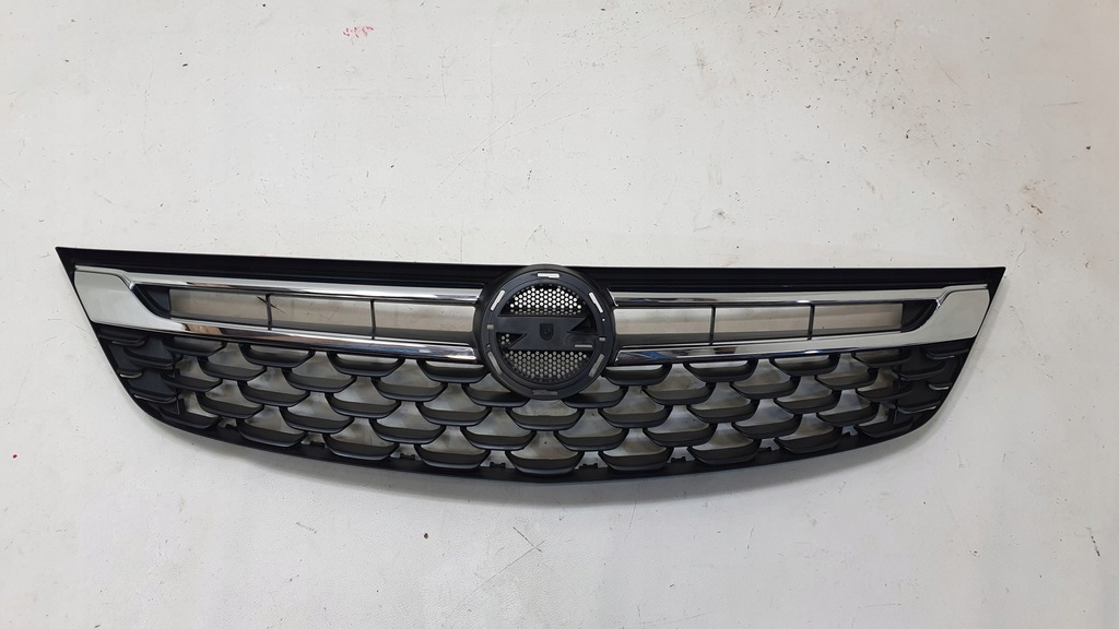 фото №1, Решётка радиатора решётка радиатора радиатора opel astra k v 13464791 idealny