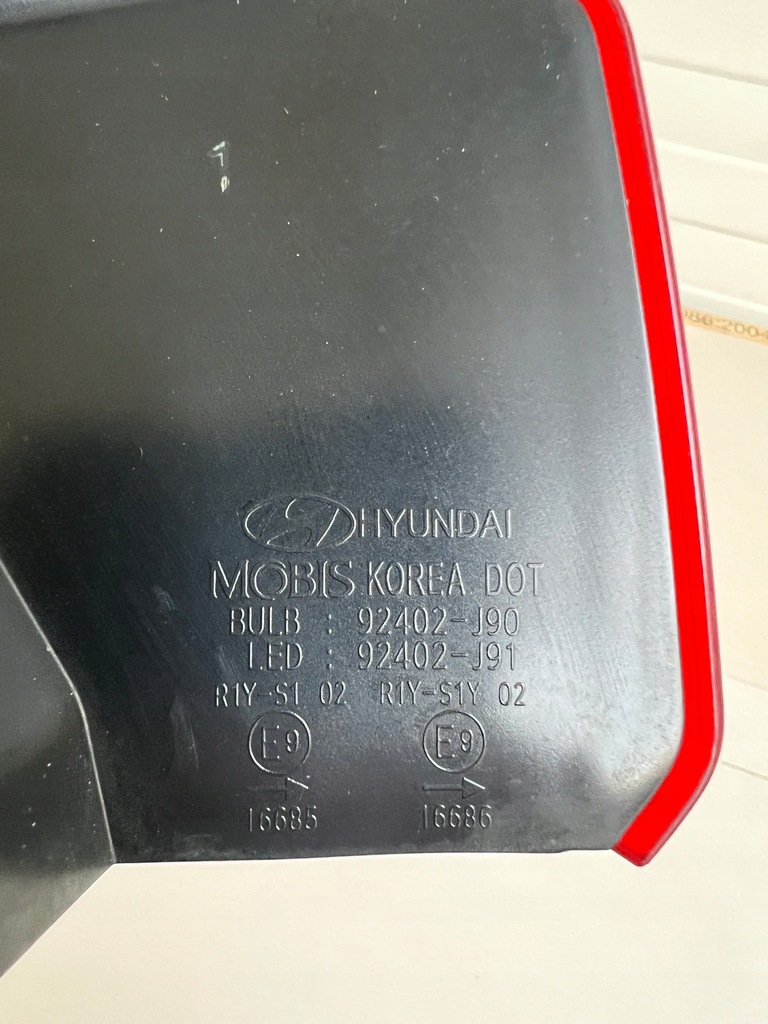 фото №10, Hyundai kona лампа задня права