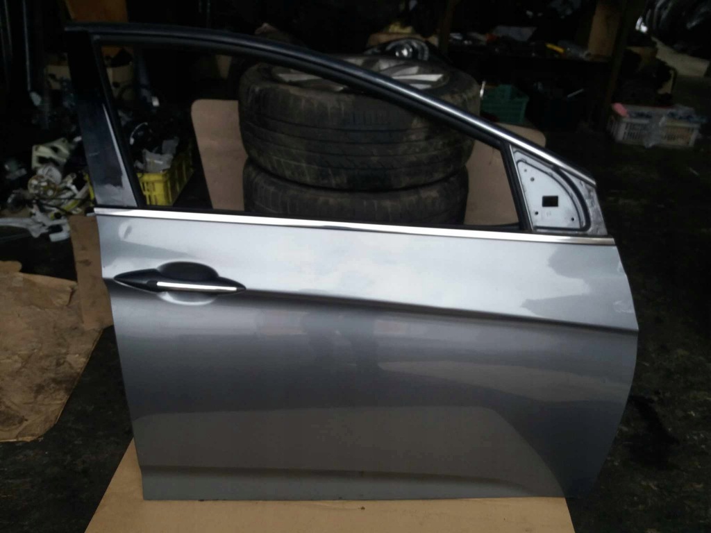 фото №1, Hyundai i40 дверь правое перед t6s