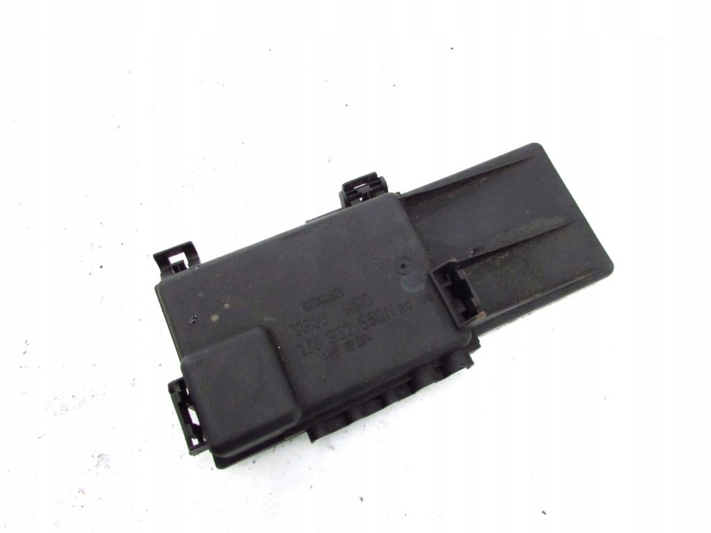 фото №1, Audi s3 крышка защита предохранителей 1j0937550n распродажа!!!!!!!