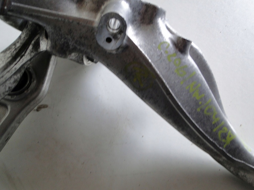 фото №14, Mercedes c klasa 206 w206 поворотный кулак лапа подвеска правая правое