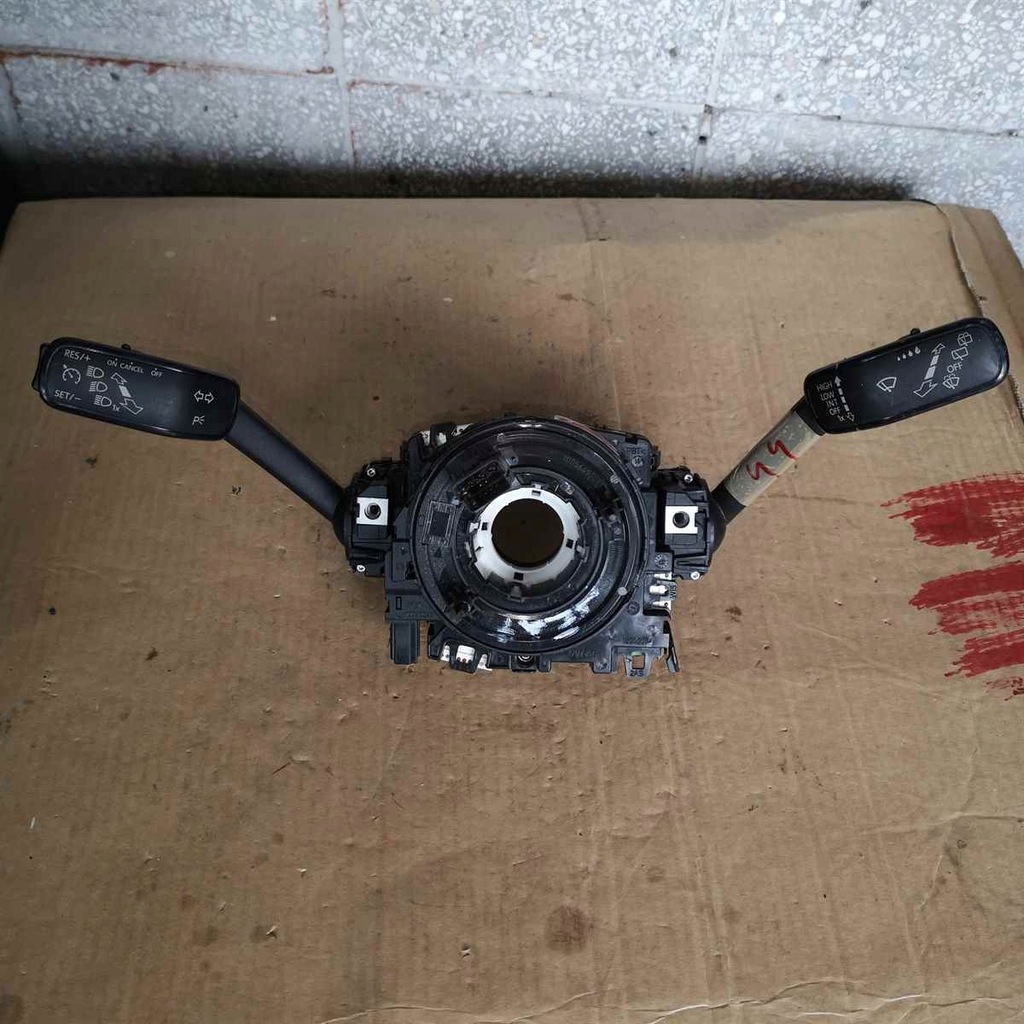 фото №1, Перемикач комбінований важіль volkswagen оригінальний номер 5q0953507gd