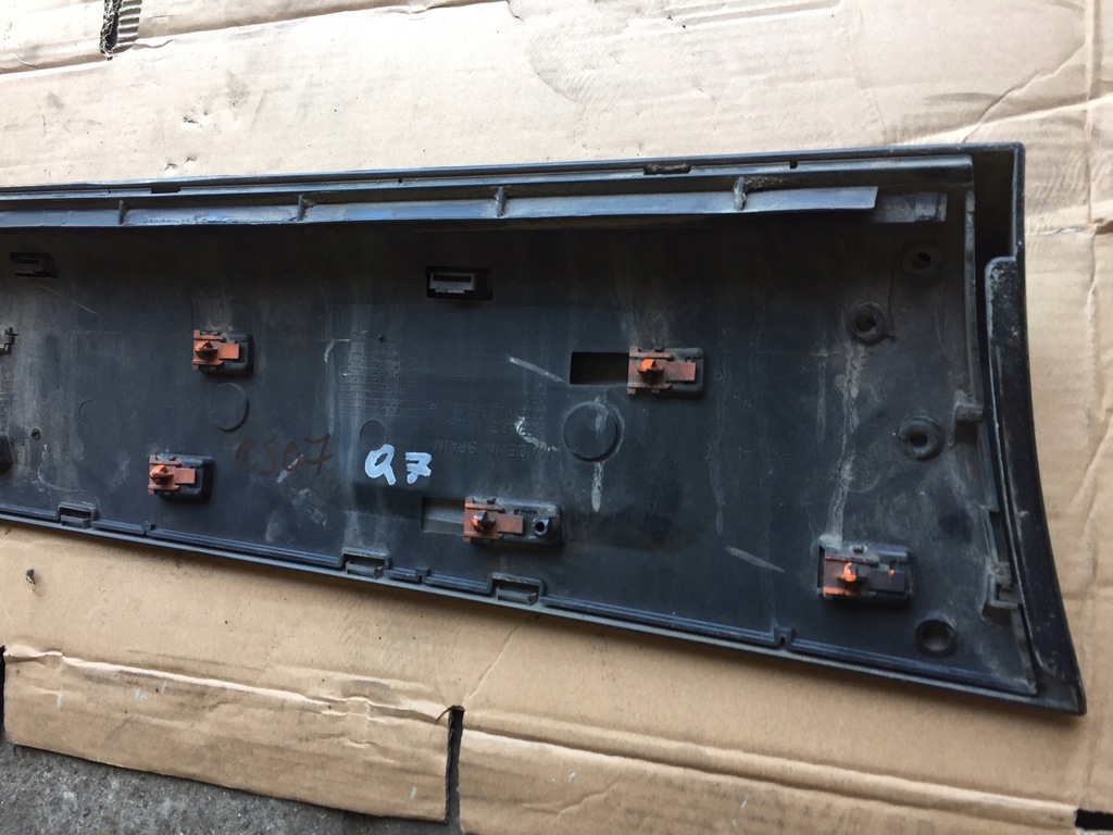 фото №10, Audi q7 4l lz9y молдинг нижняя дверь левый задняя задняя