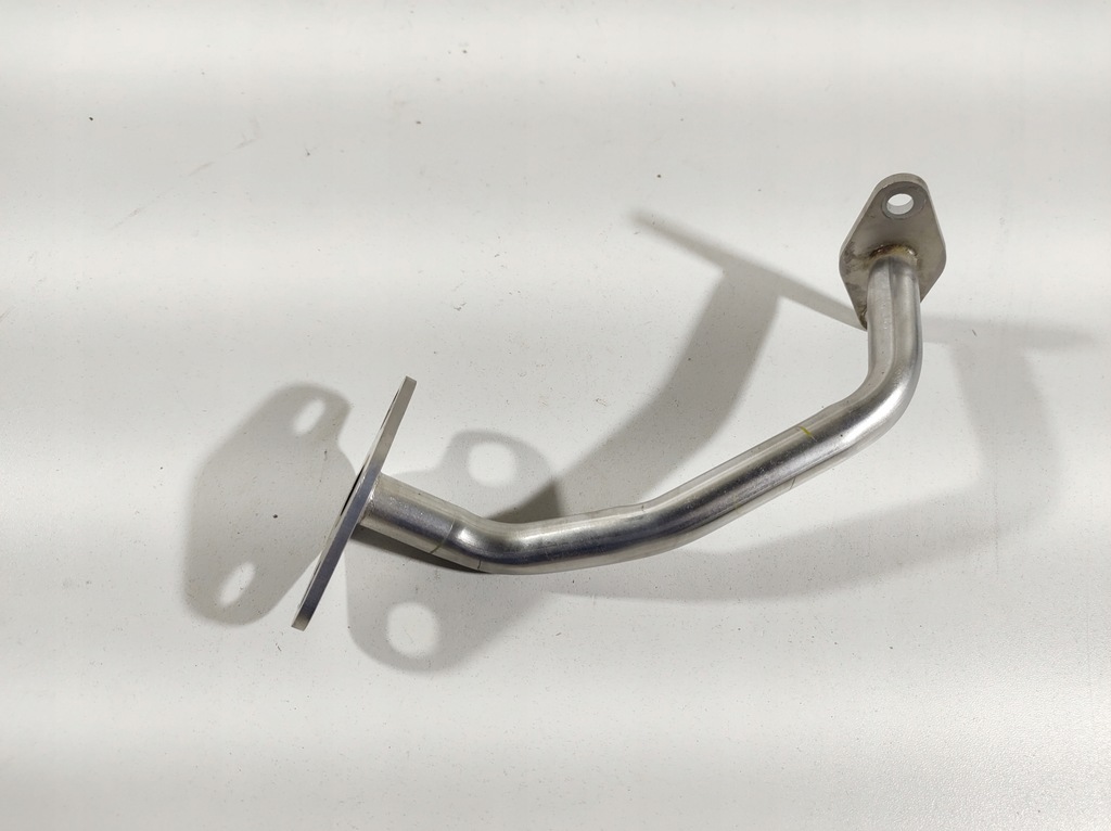 фото №8, Lexus is300h 2.5b 13r трубка вихлопних газів egr