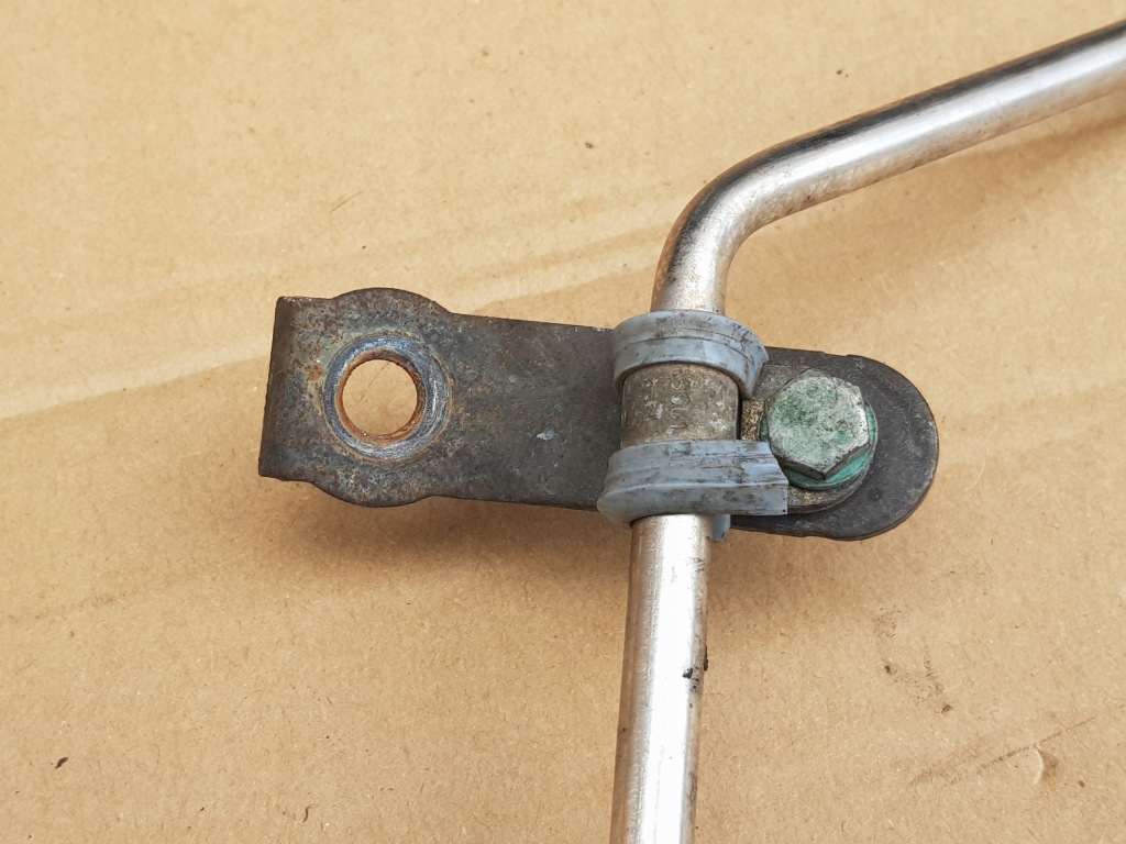 Шланг масла смазки турбины / audi a2 1.4 tdi amf 75km / исправный с Разборки