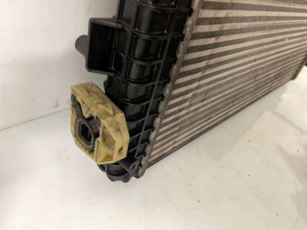 Vw golf vi tiguan 1.6 tdi інтеркулер 1k0145803as Доставка