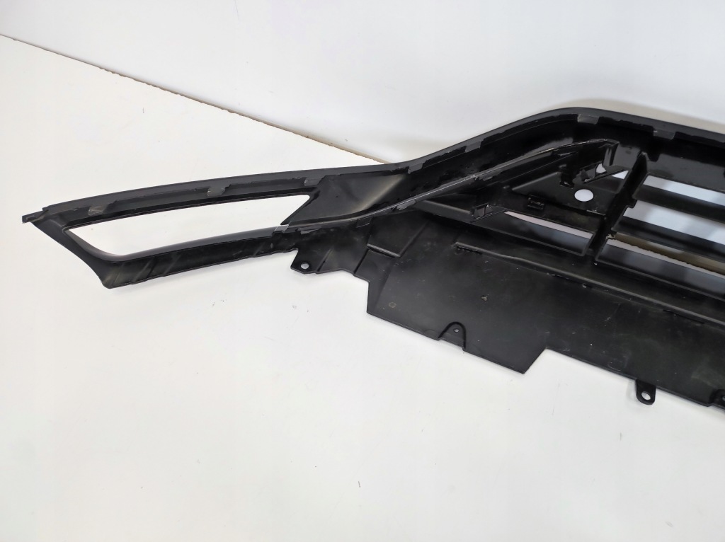 Решётка средняя бампера volvo xc90 2 рестайлинг  r-design 31663528 Цена