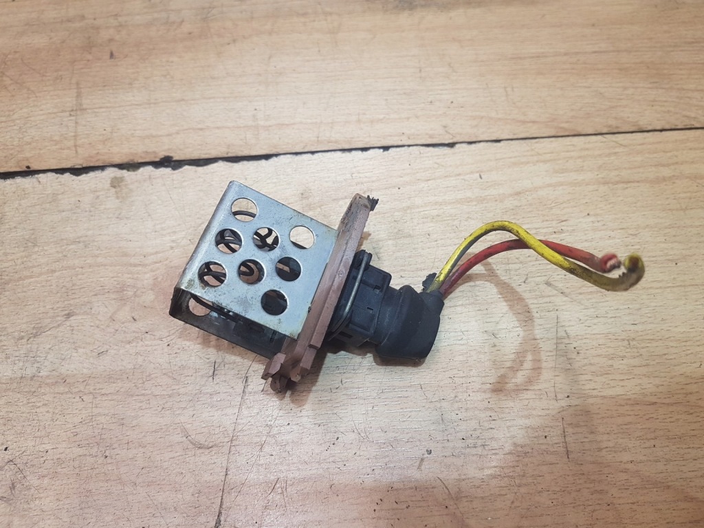 фото №1, Резистор резистор citroen xsara ii 2.0 hdi