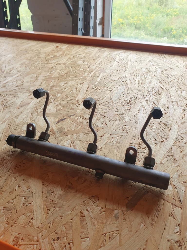 Mercedes cdi320 молдинг впрыскная Недорого