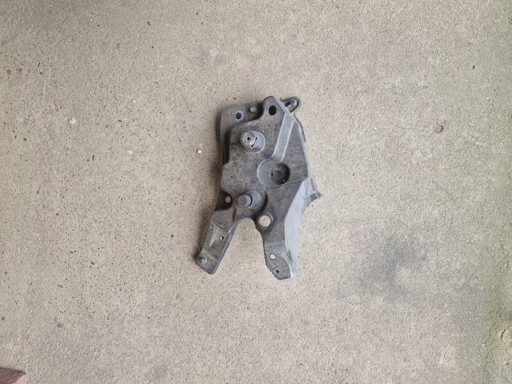 фото №1, Volvo xc60 ii кронштейн крила лівий 31424578 orginał