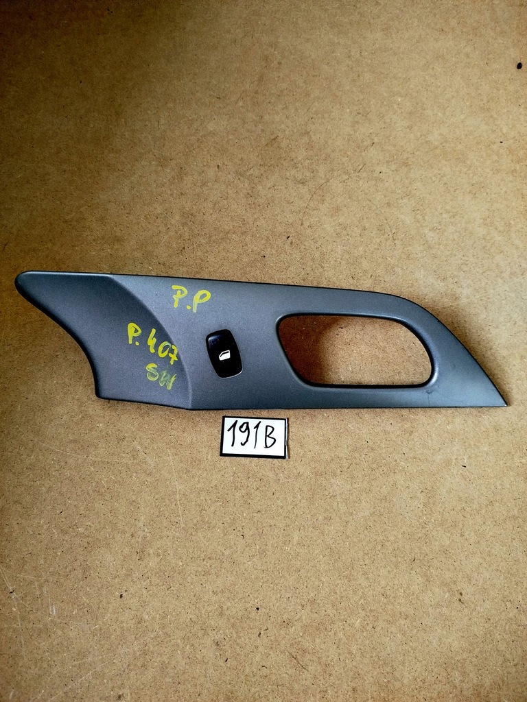 фото №1, Переключатель стекло правый перед рамка peugeot 407 sw