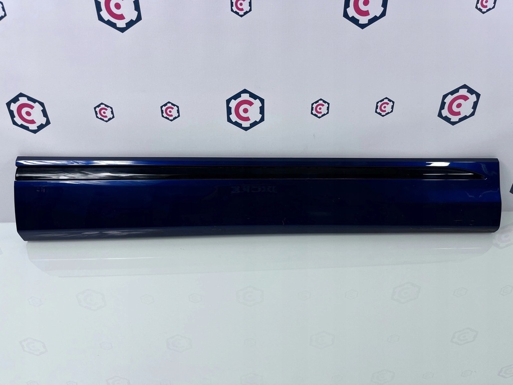 фото №1, Молдинг двері права перед audi q8 4m