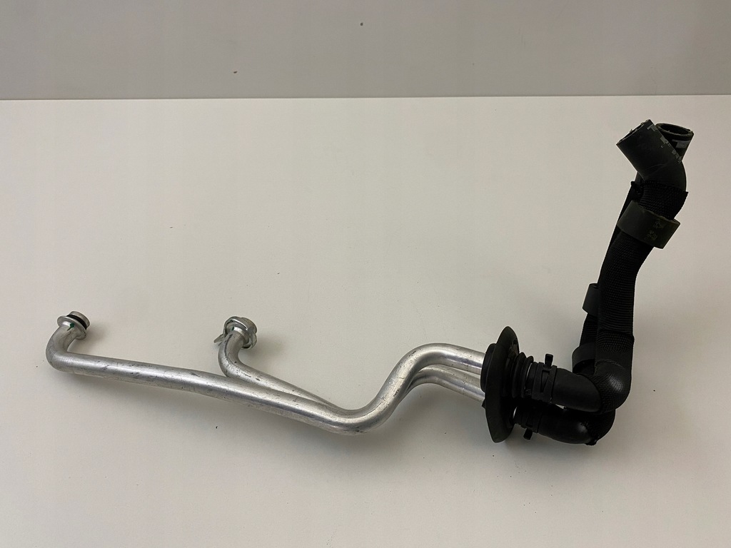 фото №1, Audi r8 4s0 трубка шланг wąż wody 15-