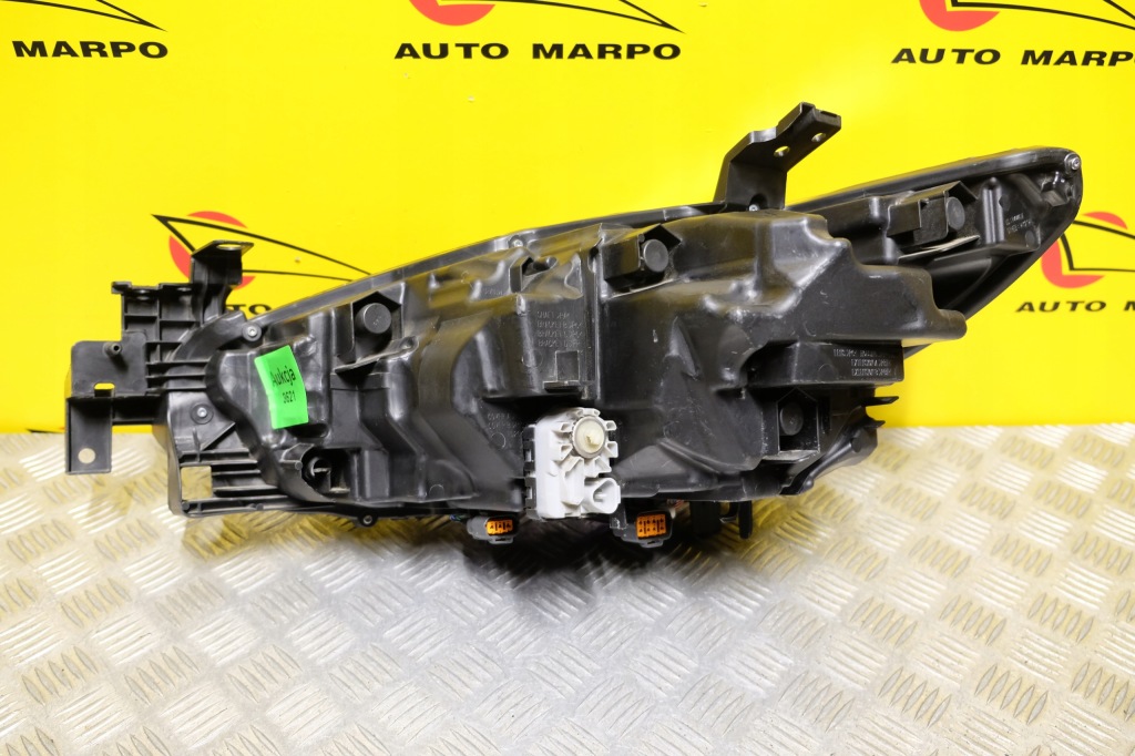 Mazda 6 gj рестайлінг  2015- фара фара full led правий європа Зі Шроту