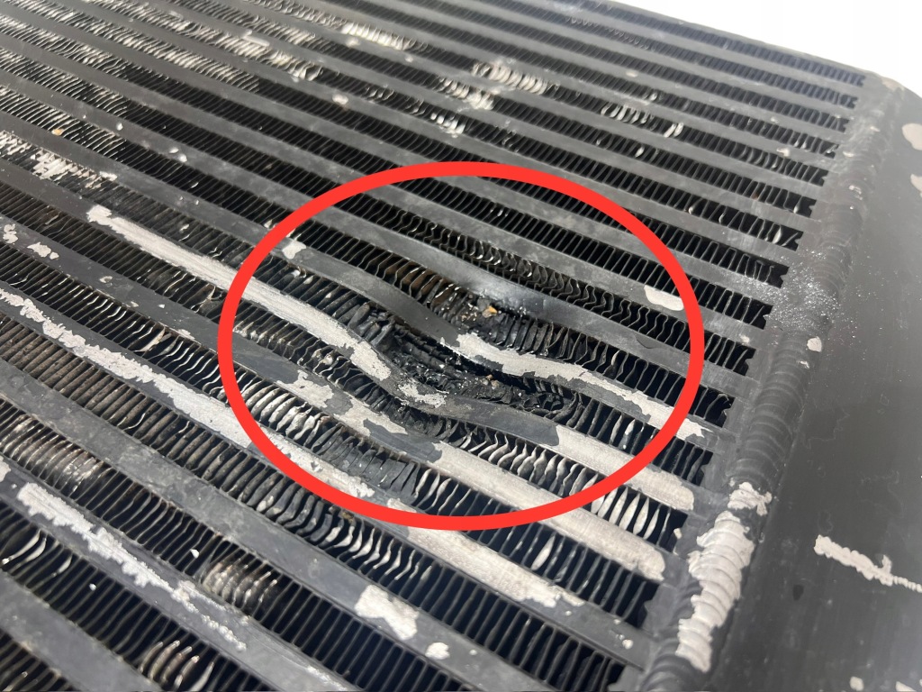 Радиатор воздуха интеркулер ford fiesta mk7 1.0 ecoboost Киев