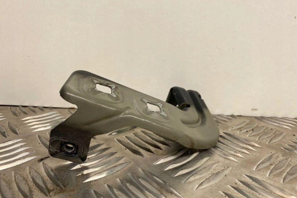 фото №9, Кронштейн передній правого крила bmw 3 f30, f80 7255822 2.99l дизель