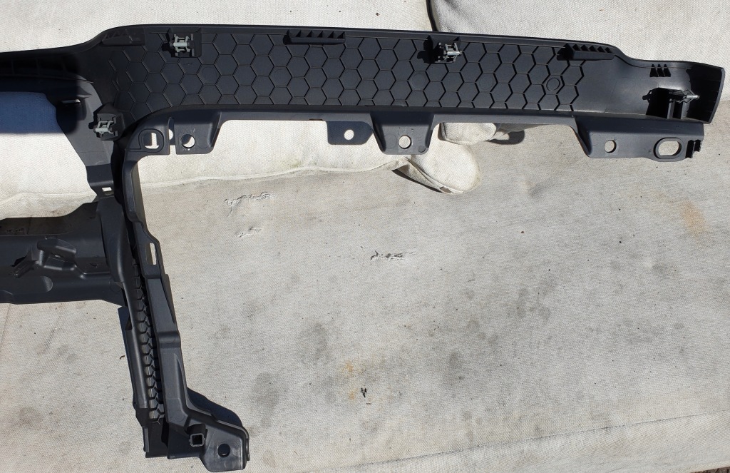 фото №11, Панель корпус нижня панелі панель приладів volvo xc40 ii anglik