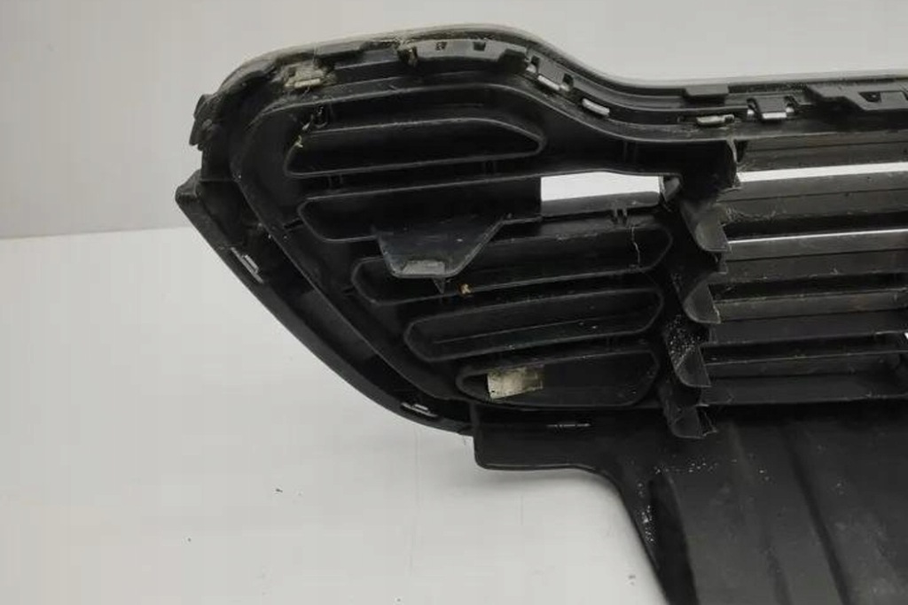 фото №1, Решітка радіатора mini countryman r60 9807476 1.6l бензиновий 135kw 2011