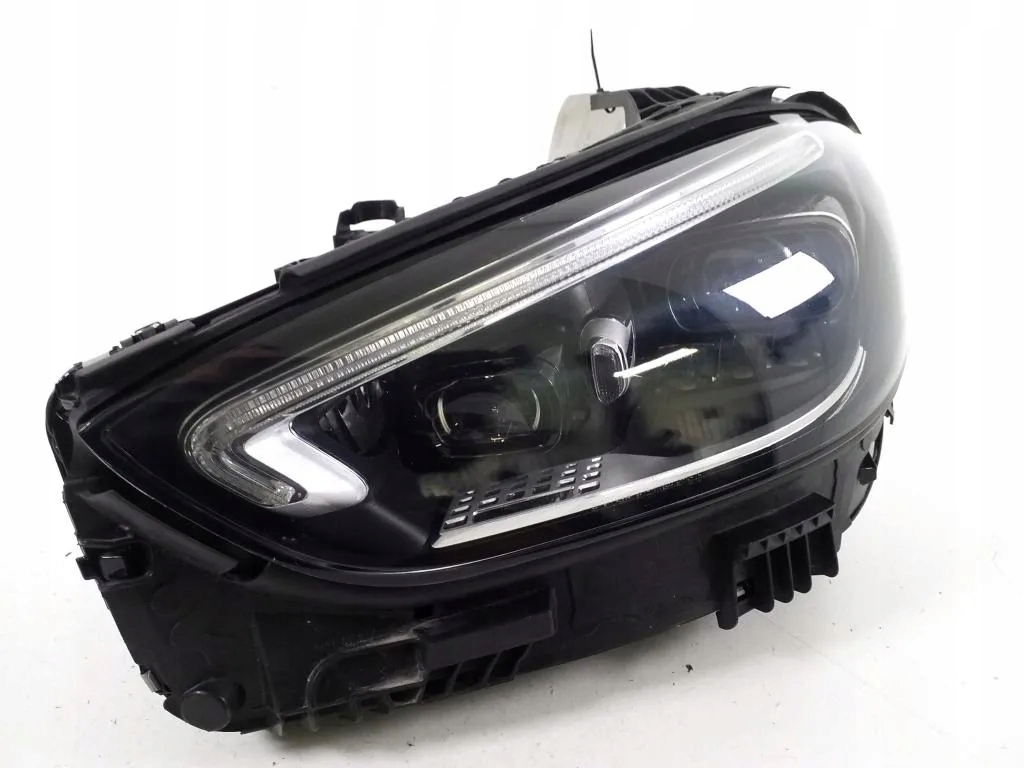 фото №10, Лампа ліва передня mercedes-benz c w206 a2069065304 2.1l дизель 2023