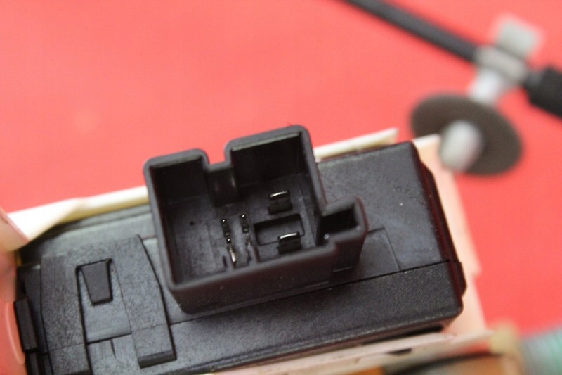 фото №13, Підйомник скло лівий задня 4l959801b audi q7 4l 05-09