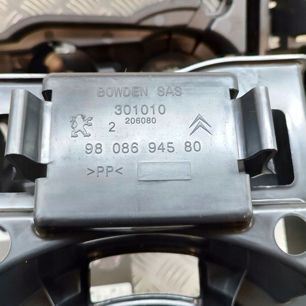 фото №8, Opel mokka b 2023 набір інструментів