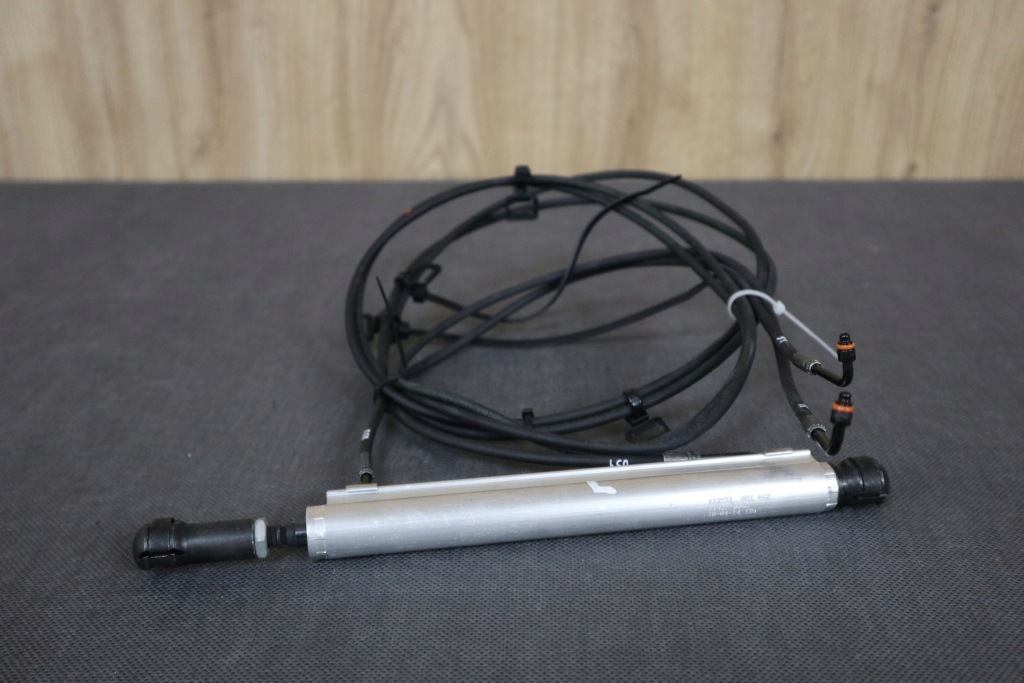 Купити Mercedes slk r172 привід дах ліве кришки багажника 51/53 a1728000372