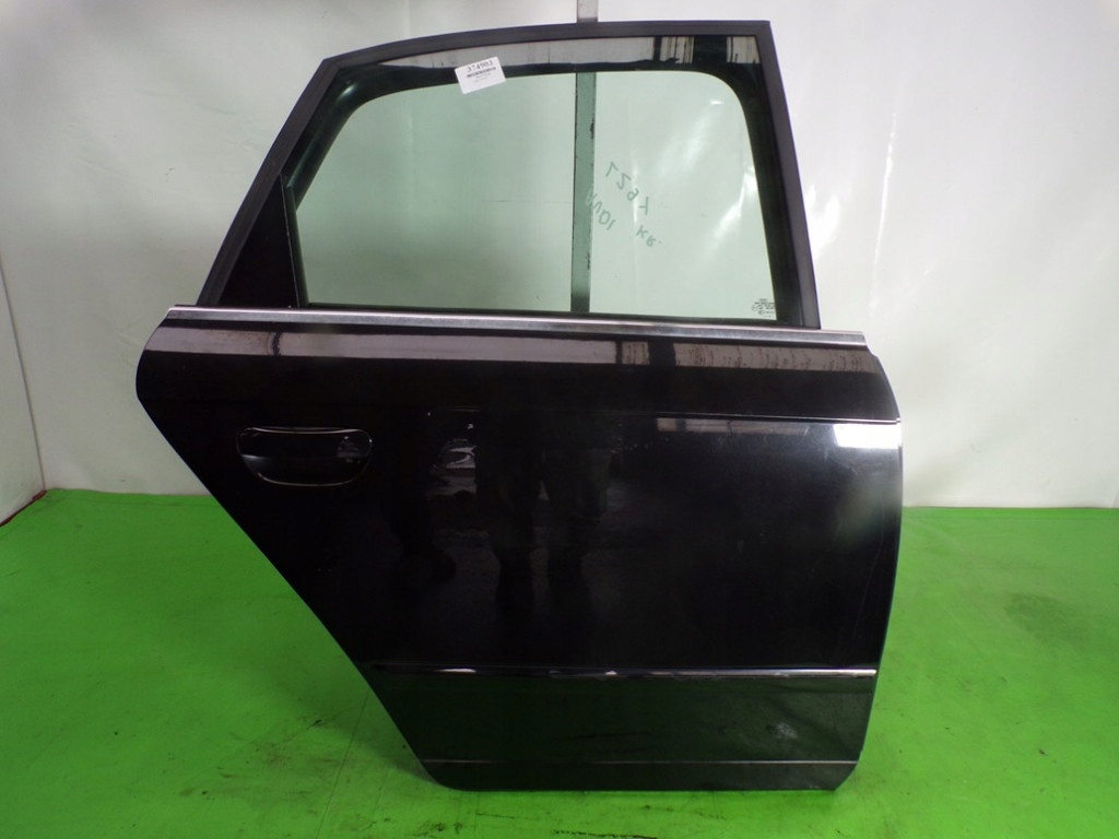 фото №1, Audi a4 b7 sedan дверь правое задняя лак lz9y