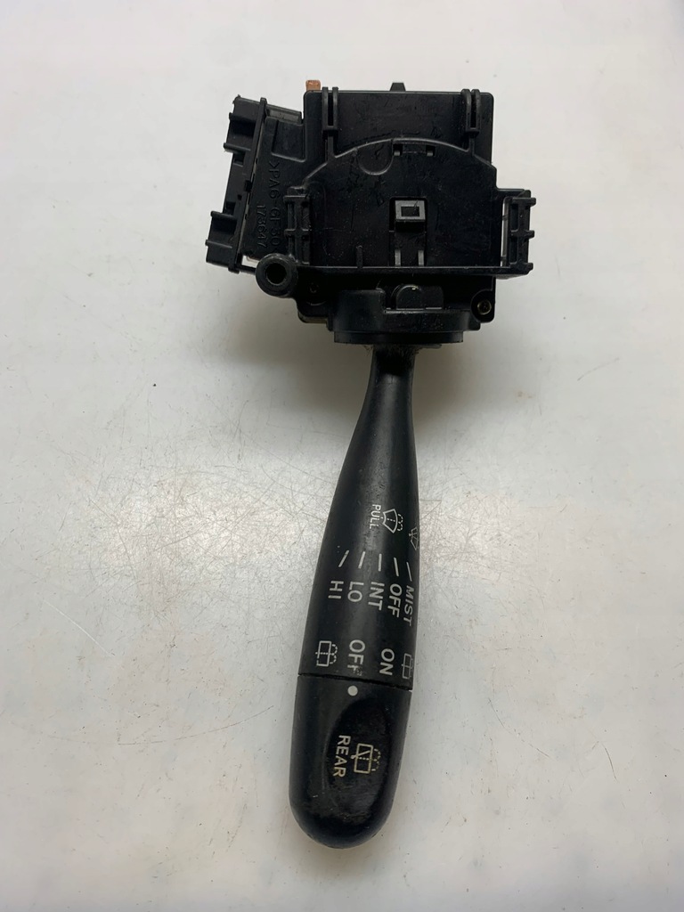 фото №1, Перемикач двірник toyota оригінальний номер 173647