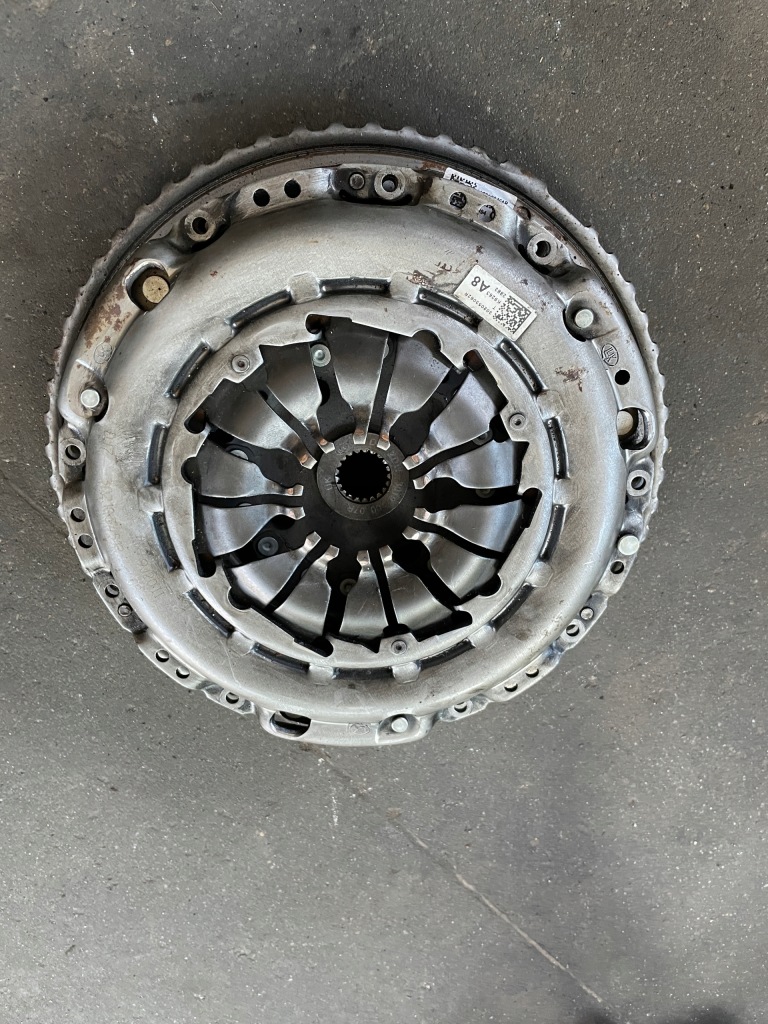фото №1, Renault kadjar 1.3 tce комплект сцепления 302053062r